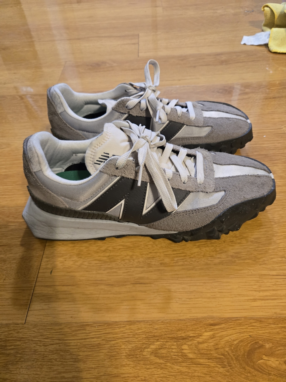 New Balance XC-72  Size 8.5